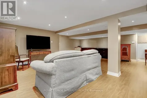 27 Birchview Road Ottawa ON K2G 3G3
