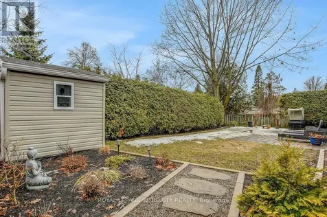 27 Birchview Road Ottawa ON K2G 3G3