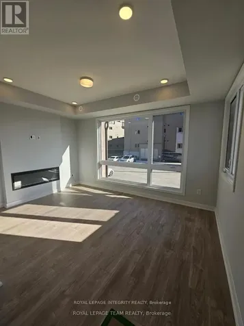 316 Mishi Private Ottawa ON K1K 4Z1