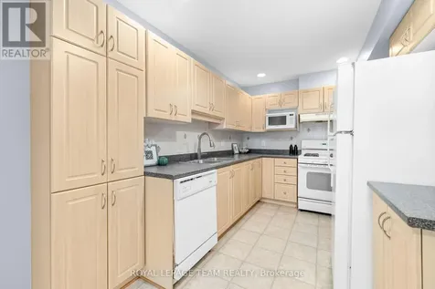189 Gray Crescent Ottawa ON K2K 3L8