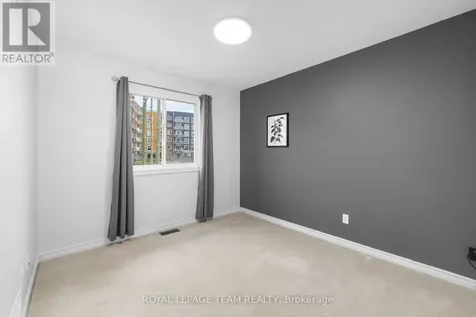 189 Gray Crescent Ottawa ON K2K 3L8