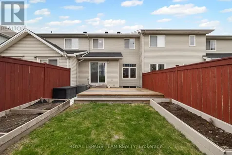 189 Gray Crescent Ottawa ON K2K 3L8