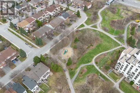 189 Gray Crescent Ottawa ON K2K 3L8