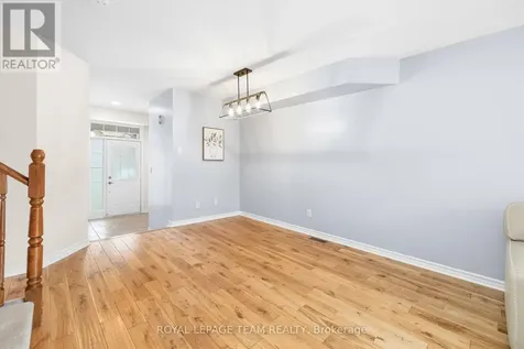 189 Gray Crescent Ottawa ON K2K 3L8