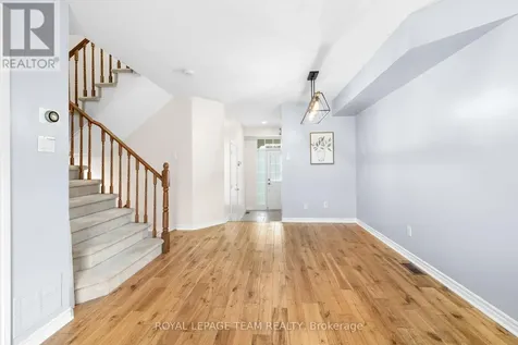 189 Gray Crescent Ottawa ON K2K 3L8