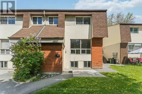 17 Sonnet Crescent Ottawa ON K2H 8W8