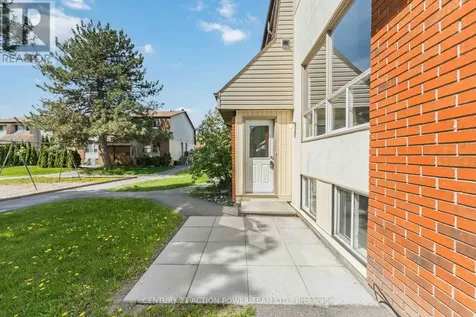 17 Sonnet Crescent Ottawa ON K2H 8W8