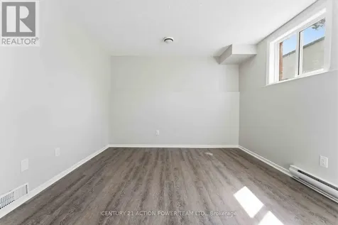 17 Sonnet Crescent Ottawa ON K2H 8W8