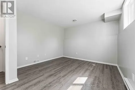 17 Sonnet Crescent Ottawa ON K2H 8W8