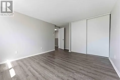 17 Sonnet Crescent Ottawa ON K2H 8W8