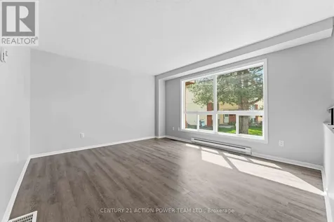 17 Sonnet Crescent Ottawa ON K2H 8W8