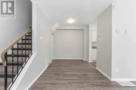 17 Sonnet Crescent Ottawa ON K2H 8W8