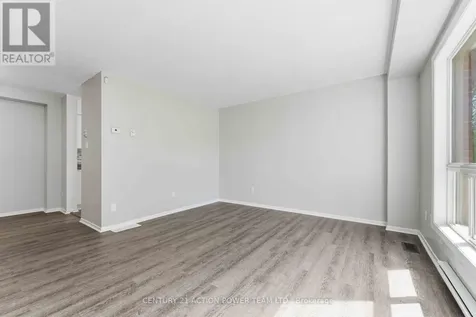 17 Sonnet Crescent Ottawa ON K2H 8W8