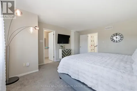 2208 Brockstone Crescent Ottawa ON K4A 4V4
