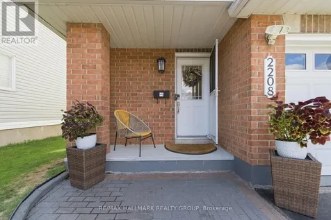 2208 Brockstone Crescent Ottawa ON K4A 4V4