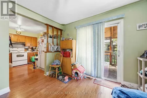 457 Montcalm Avenue Sarnia ON N7S 2P8