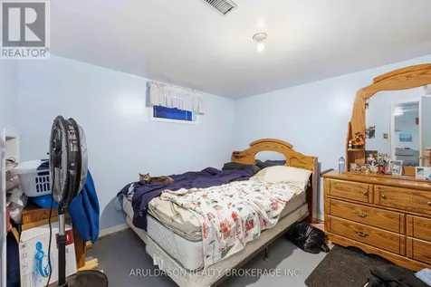 457 Montcalm Avenue Sarnia ON N7S 2P8