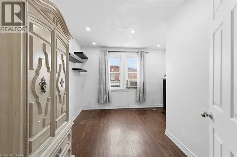750 Barton Street East Hamilton ON L8L 3B1