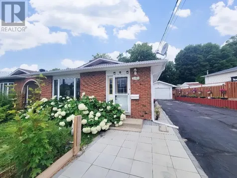 218B Ottawa Avenue Elliot Lake ON P5A 2N4