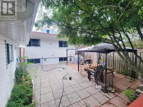 218B Ottawa Avenue Elliot Lake ON P5A 2N4
