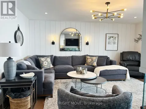 1189 Woodland Drive Oro-medonte ON L3V 0R8
