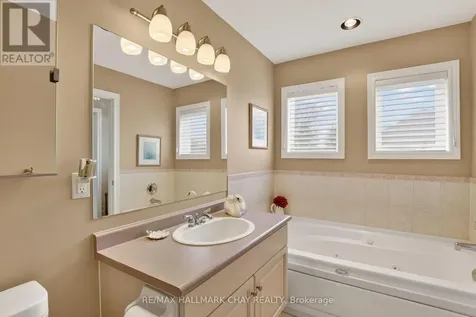 21 Briar Gate Way New Tecumseth ON L9R 2A7