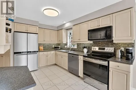 21 Briar Gate Way New Tecumseth ON L9R 2A7