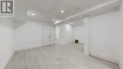 2864 Bur Oak Avenue Markham (cornell) ON L6B 1E4