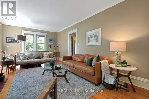 320 Clemow Avenue Ottawa ON K1S 2B8