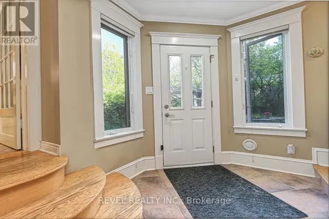 320 Clemow Avenue Ottawa ON K1S 2B8