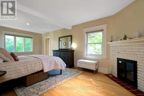 320 Clemow Avenue Ottawa ON K1S 2B8