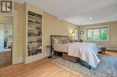 320 Clemow Avenue Ottawa ON K1S 2B8