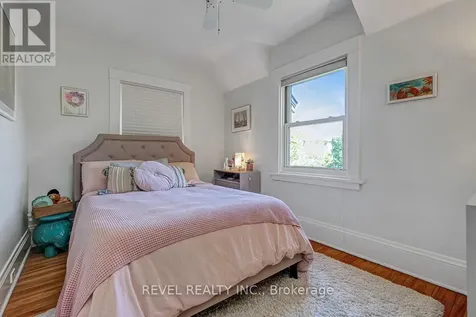 320 Clemow Avenue Ottawa ON K1S 2B8