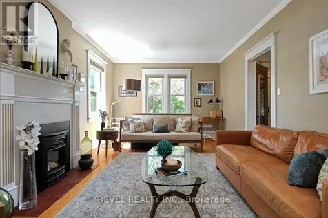 320 Clemow Avenue Ottawa ON K1S 2B8