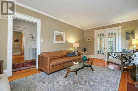 320 Clemow Avenue Ottawa ON K1S 2B8