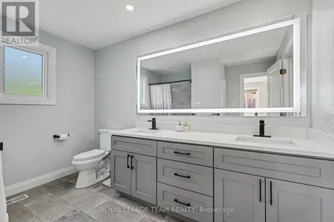 495 Edgeworth Avenue Ottawa ON K2B 5L2