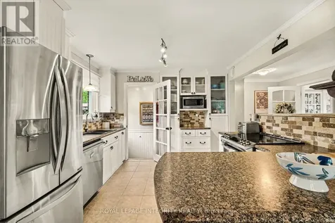 1456 Lepage Avenue Ottawa ON K1Z 8C9