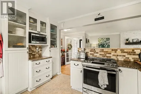 1456 Lepage Avenue Ottawa ON K1Z 8C9