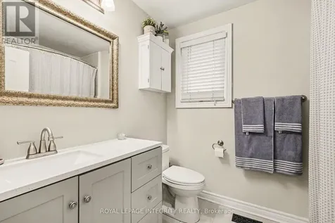 1456 Lepage Avenue Ottawa ON K1Z 8C9