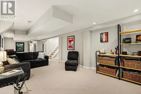 1456 Lepage Avenue Ottawa ON K1Z 8C9