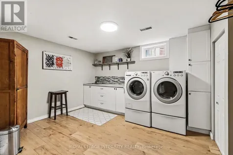 1456 Lepage Avenue Ottawa ON K1Z 8C9