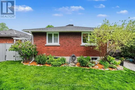 1456 Lepage Avenue Ottawa ON K1Z 8C9
