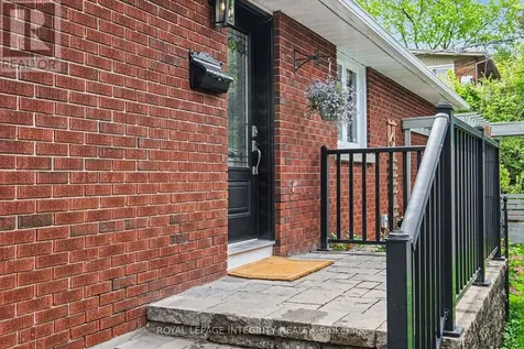 1456 Lepage Avenue Ottawa ON K1Z 8C9