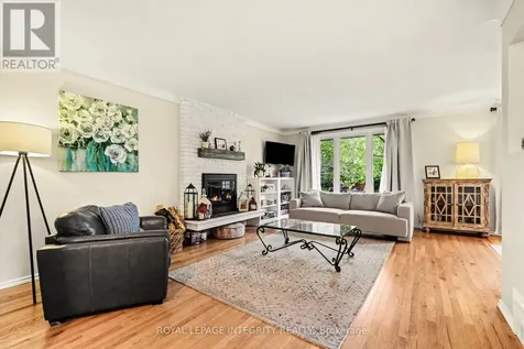 1456 Lepage Avenue Ottawa ON K1Z 8C9