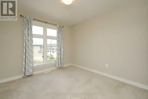 446 Markdale Terrace Ottawa ON K1X 0B5