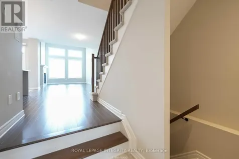 446 Markdale Terrace Ottawa ON K1X 0B5