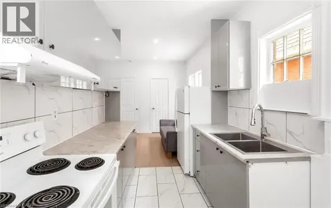 193 Madison Avenue South Kitchener ON N2G 3M7
