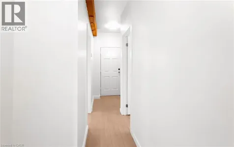 193 Madison Avenue South Kitchener ON N2G 3M7