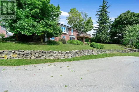 10 Cliffside Crescent Brockville ON K6V 3A1