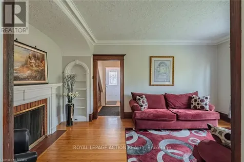 110 Arthur Street Brantford ON N3S 3J4